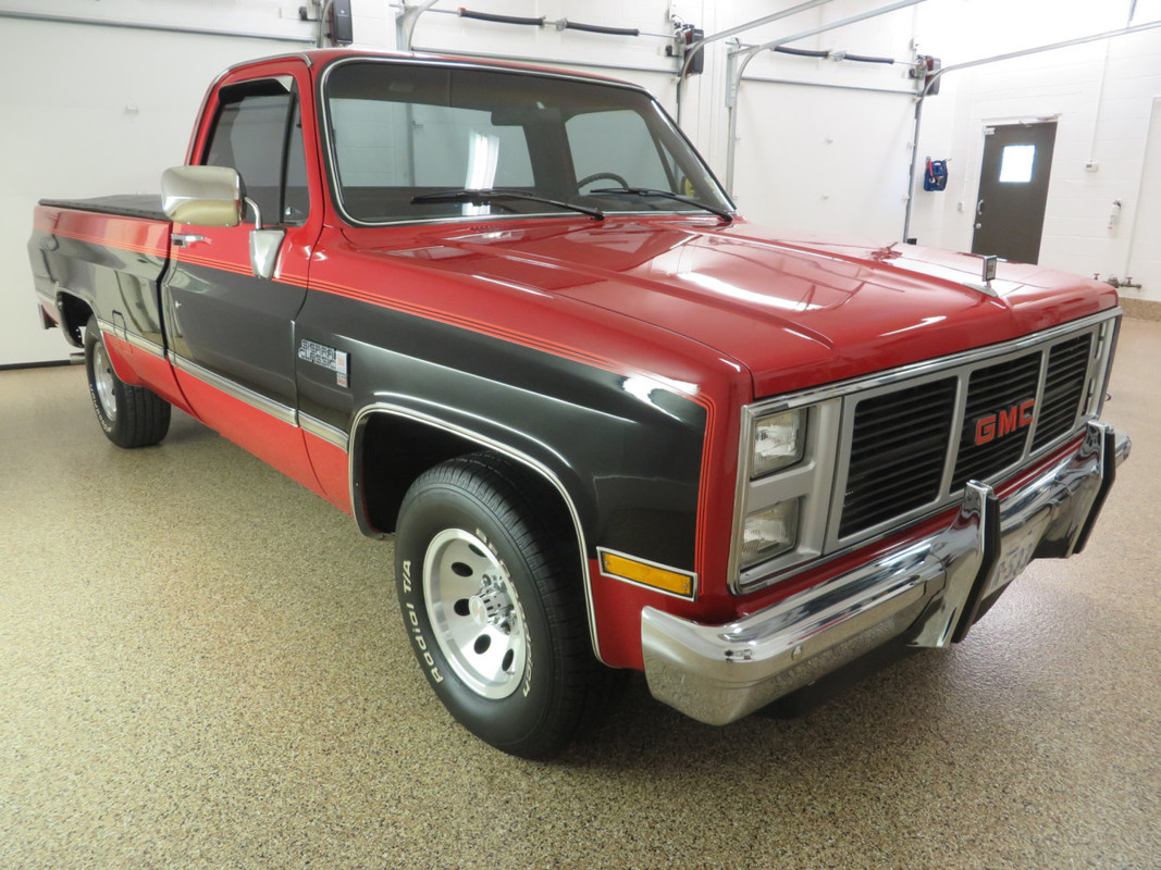 1985-gmc-sierra-classic-15337548987dff9f