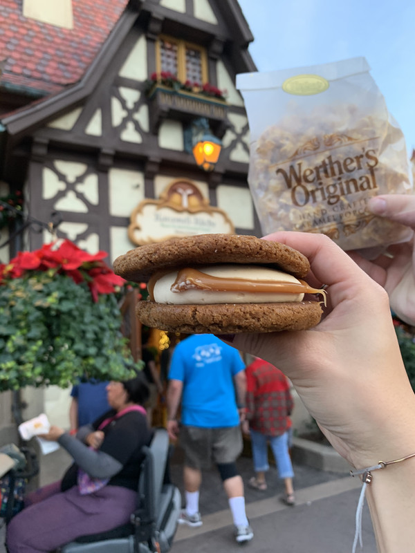 1FABE363-2D86-421B-843B-6EF22A6CEFB5