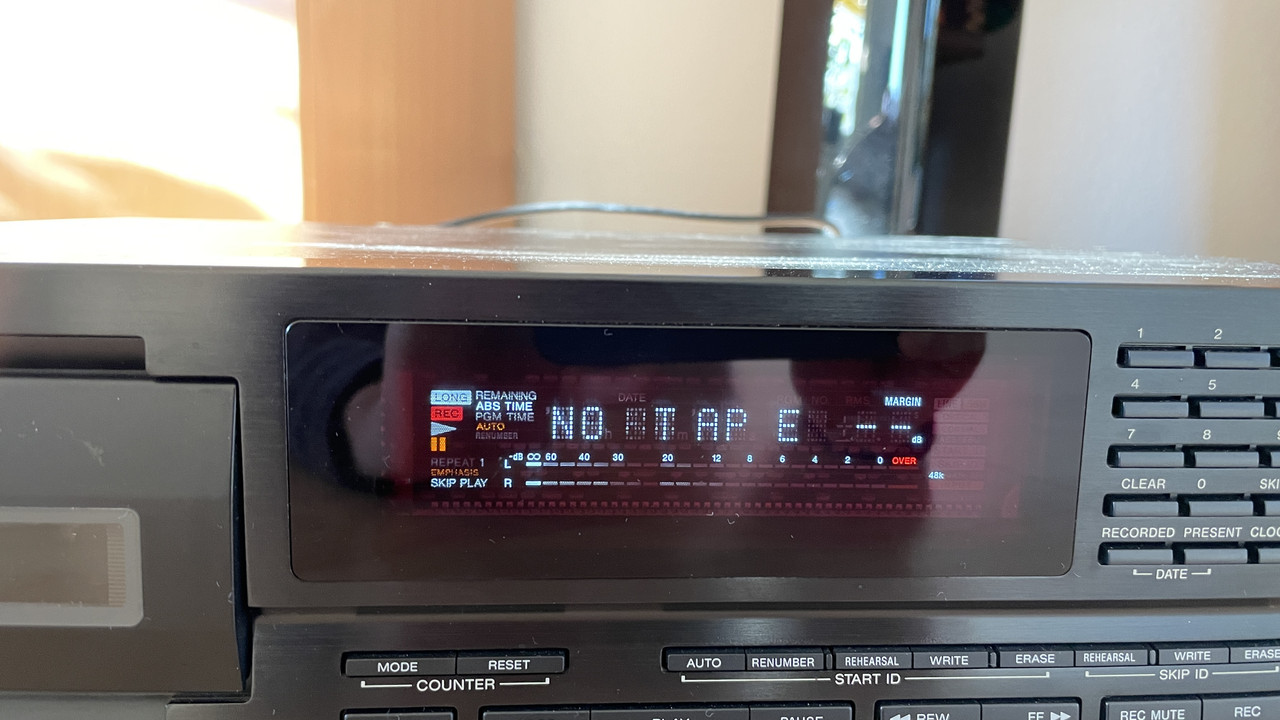 855E74B0-718A-4A96-A65C-77905546F8B0