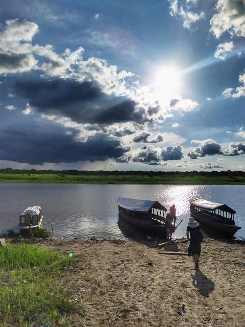 3 SEMANAS EN PERÚ del Amazonas a Machu Picchu 2019 - Blogs de Peru - Día 1. Iquitos El Amazonas despues de 4 vuelos (12)