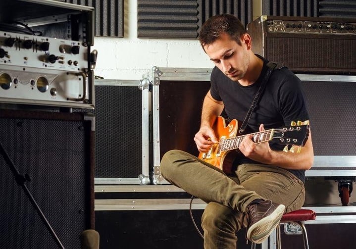 Best Routine to Get Better at Playing Guitar
