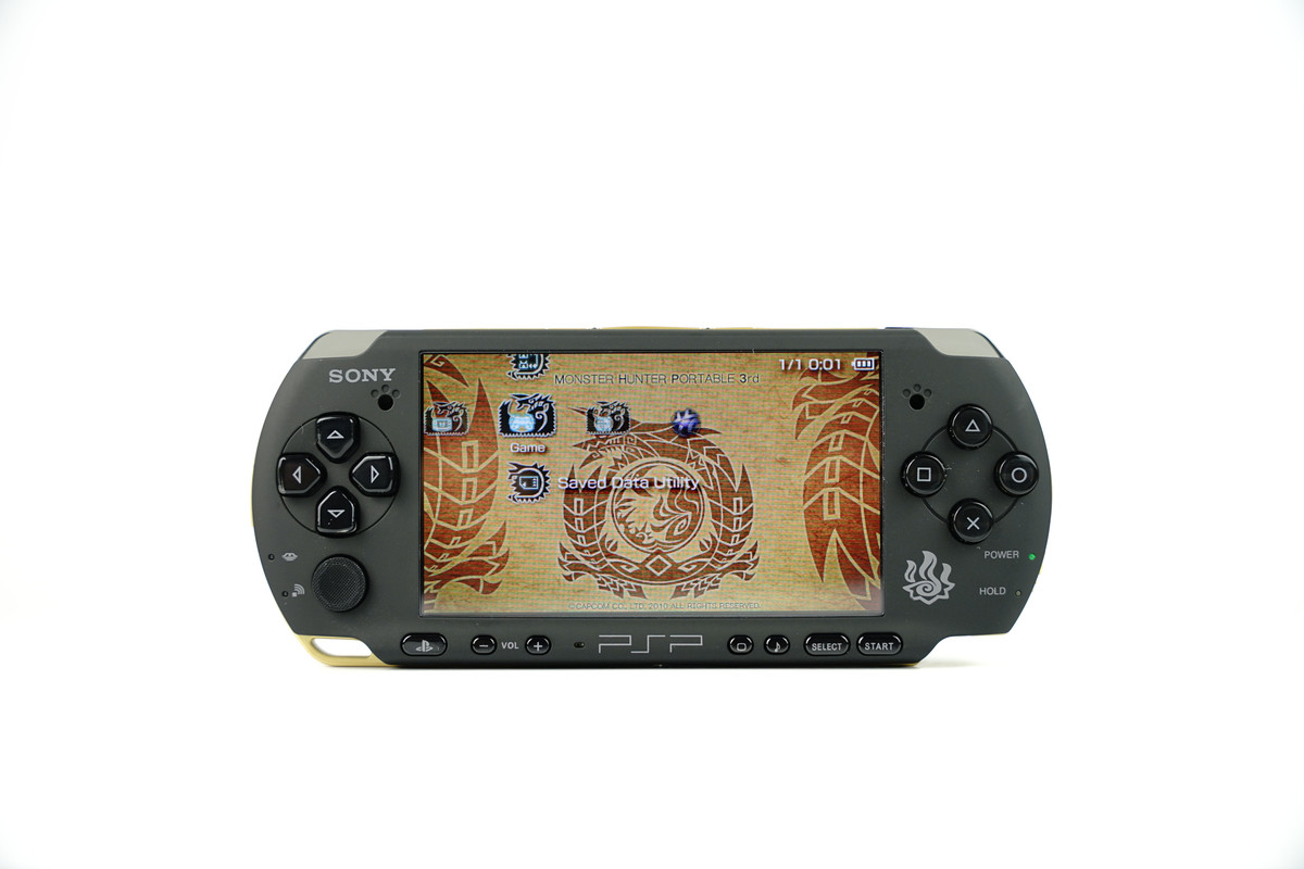 PlayStation Portable - PSP−3000 61LhZBL-pfL._UF894,1000_QL80_.jpg