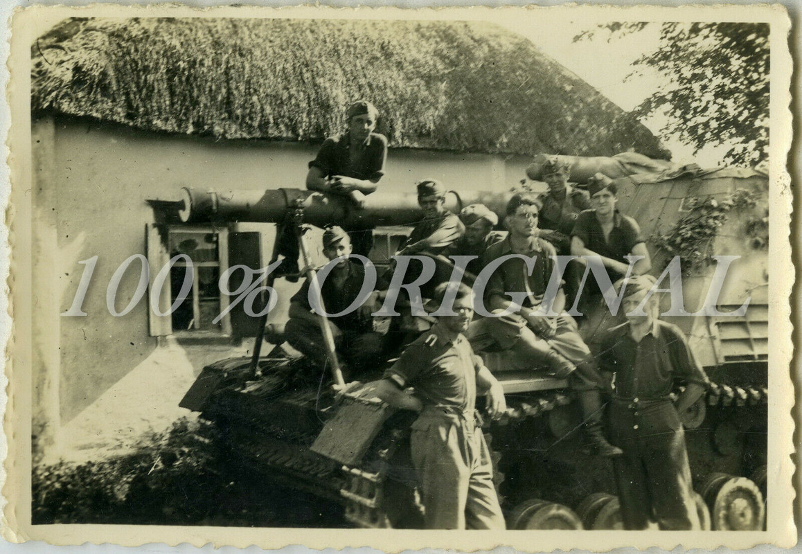 Panzer Haubitze Hummel Geschütz Russland 1944 Stellung Panzer Di