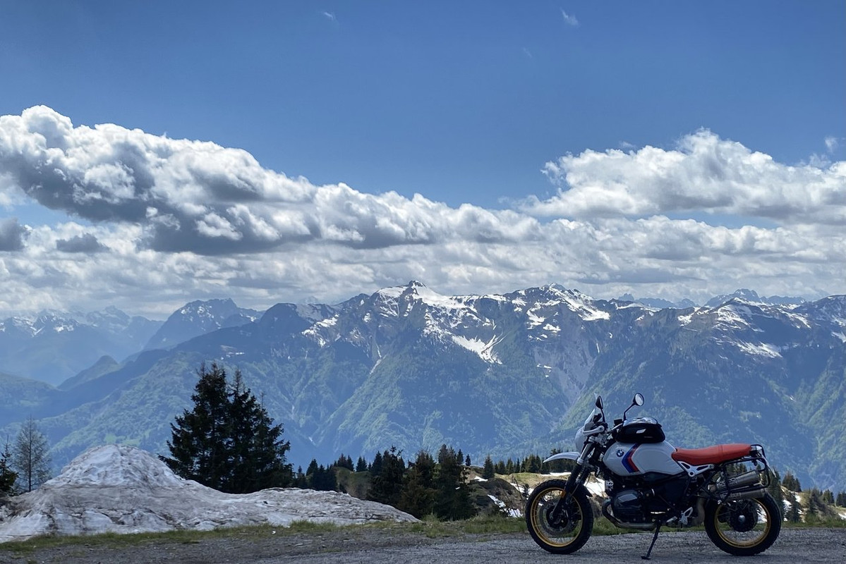 F16CBB92-A4A7-44E9-A979-5D6F4CDCF056