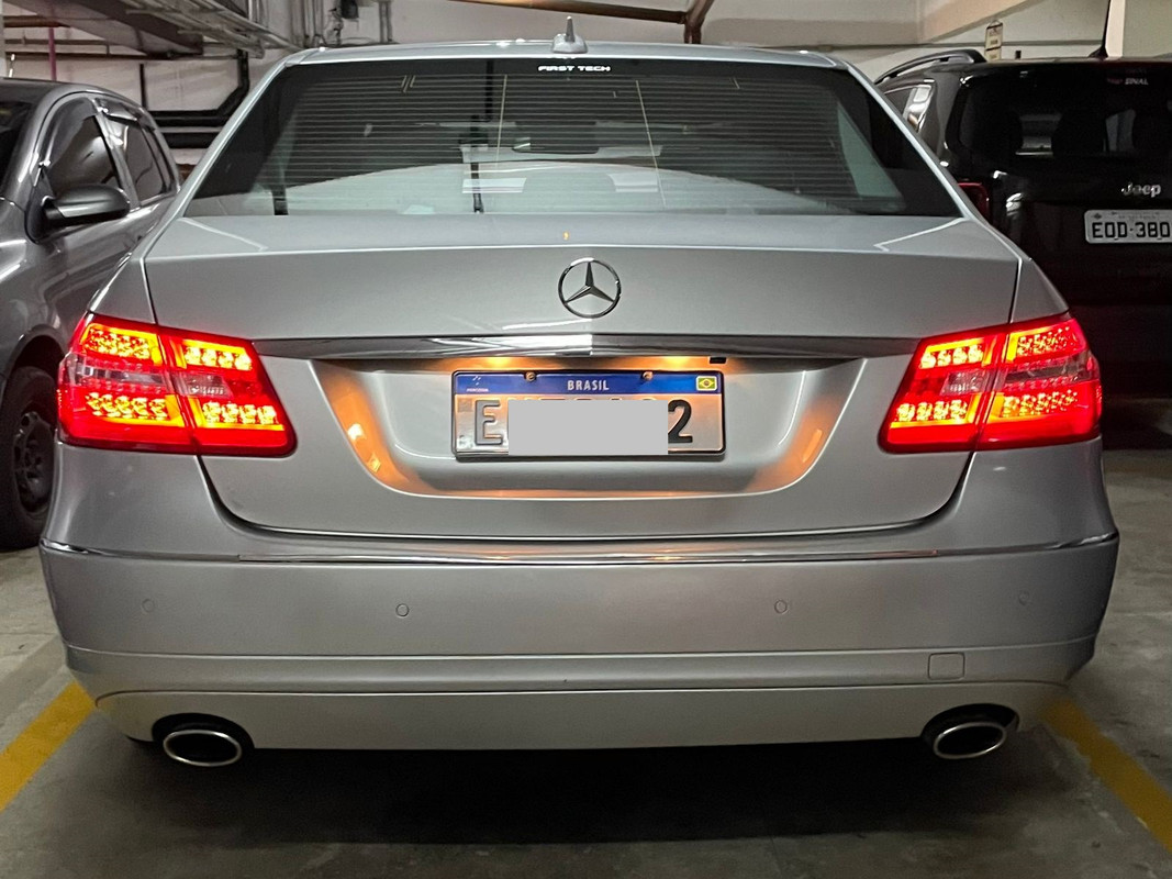W212 - E350 2011/2011 Blindado R$ 85.000,00 Farois-tras