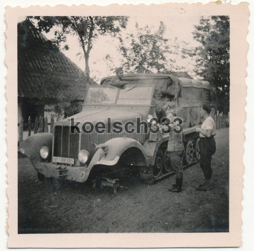 Foto Panzer Halbkette der Wehrmacht mit fehlenden Rädern an der Ostfront ... !