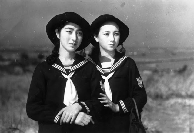 Minato no Nihon musume (1933) - 2 chicas alta calidad