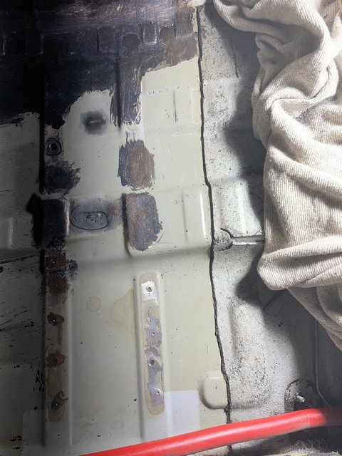 BD6548-F2-EA35-46-B2-B26-B-267-E19-AA0-E