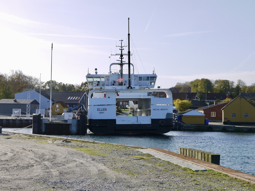 C28FB22F-5F10-4E97-96E4-35F9D5125BCC_1_201_a