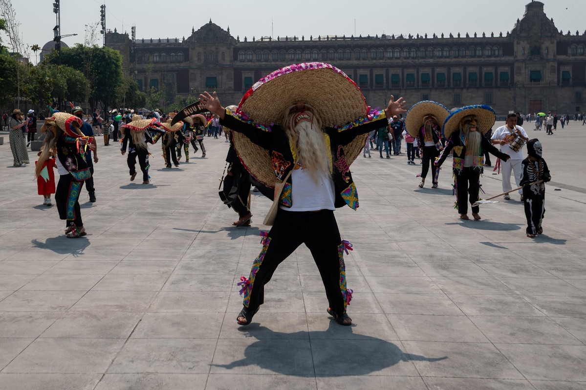  Primera Caminata en ZÓCALO Peatonal