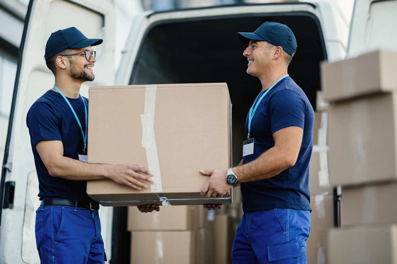 Heritage Movers professional team loading relocation van in Dubai