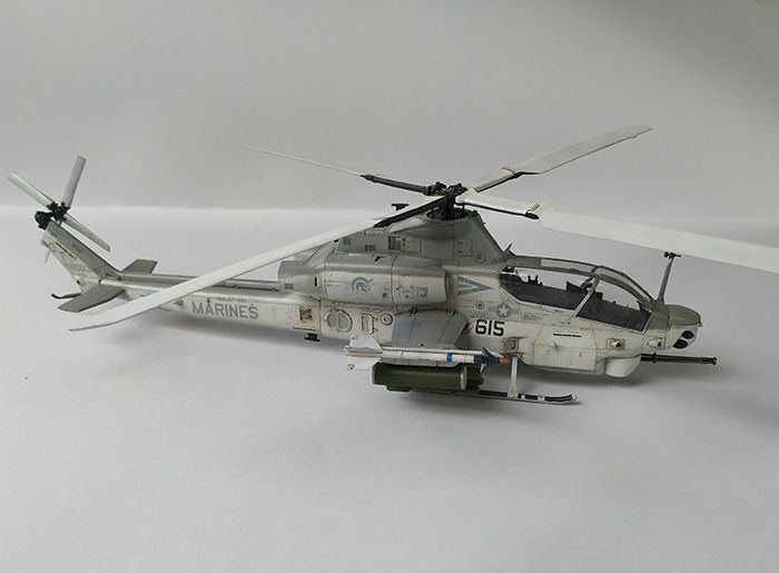 AH-1Z Viper, Kitty Hawk, 1/48 IMG-20200626-091027