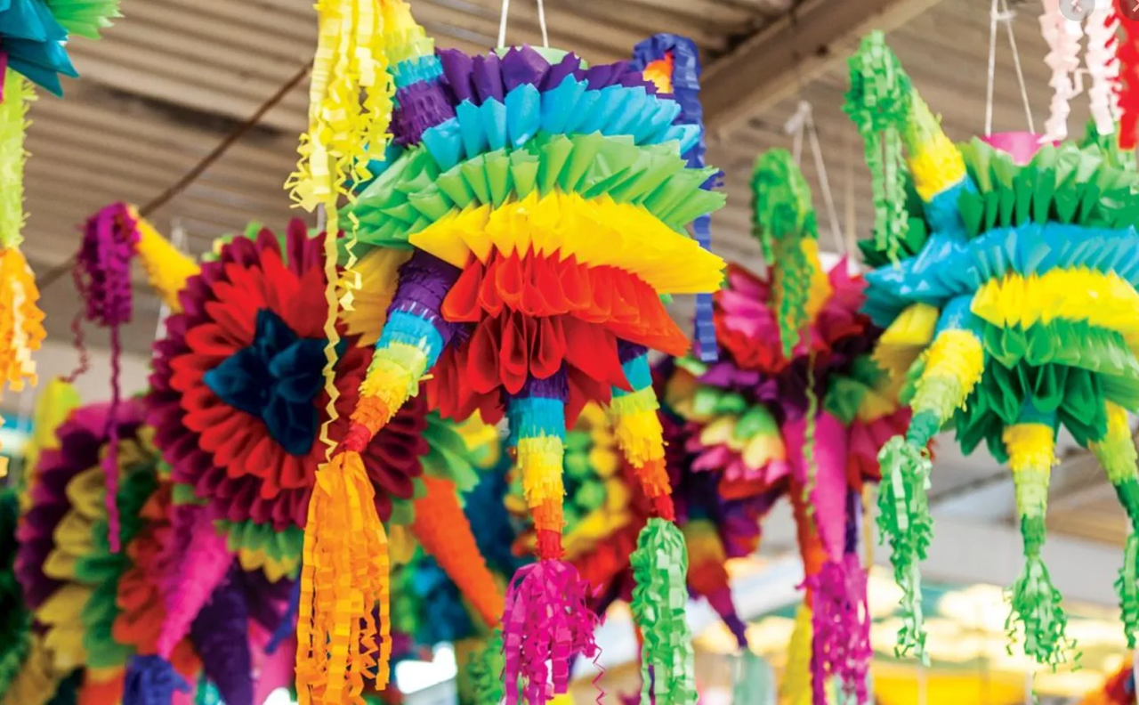 ¿Cómo hacer una piñata tradicional para Navidad? 