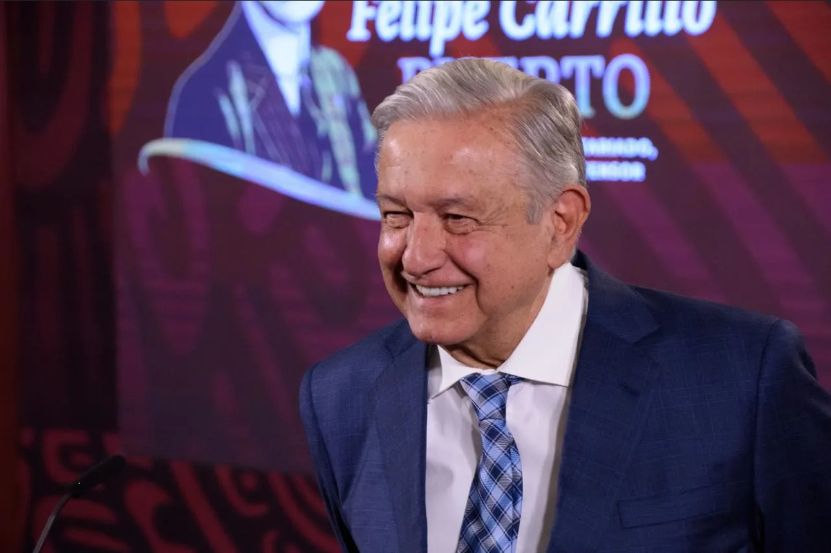 AMLO avala que México sea sede de convención de youtubers de todo el continente