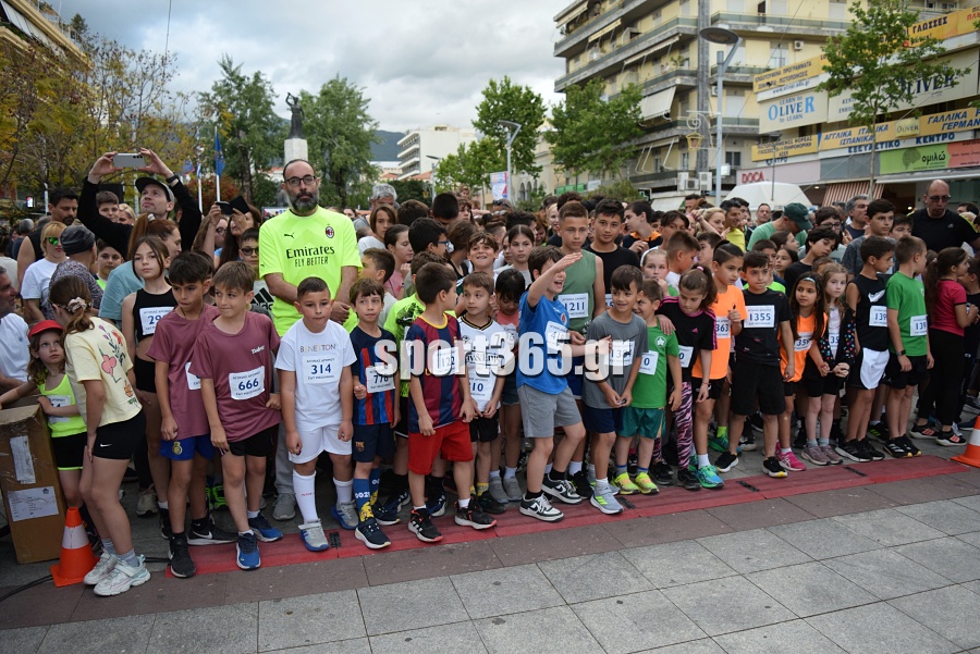 , 23&omicron;&sigmaf; &Alpha;&gamma;ώ&nu;&alpha;&sigmaf; &Delta;&rho;ό&mu;&omicron;&upsilon; &Kappa;&alpha;&lambda;&alpha;&mu;ά&tau;&alpha;&sigmaf;: &Mu;&iota;&alpha; &pi;&omicron;&lambda;ύ&chi;&rho;&omega;&mu;&eta; &gamma;&iota;&omicron;&rho;&tau;ή &alpha;&theta;&lambda;&eta;&tau;&iota;&sigma;&mu;&omicron;ύ &mu;&epsilon; &pi;&rho;&omega;&tau;&iota;έ&sigmaf; &Mu;&pi;&omicron;&upsilon;&rho;ί&kappa;&alpha; &kappa;&alpha;&iota; &Zeta;&omicron;&sigma;&kappa;ί&nu; (&phi;&omega;&tau;&omicron;&gamma;&rho;&alpha;&phi;ί&epsilon;&sigmaf; &kappa;&alpha;&iota; &beta;ί&nu;&tau;&epsilon;&omicron;)