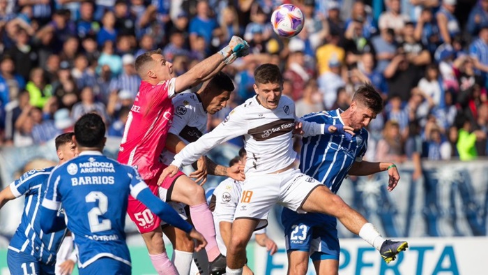 CA Platense vs Godoy Cruz Antonio Tomba, 05h15 ngày 02/09