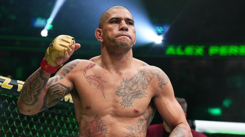 Алекс Перейра бил разочарован от UFC, но вече се разбрали