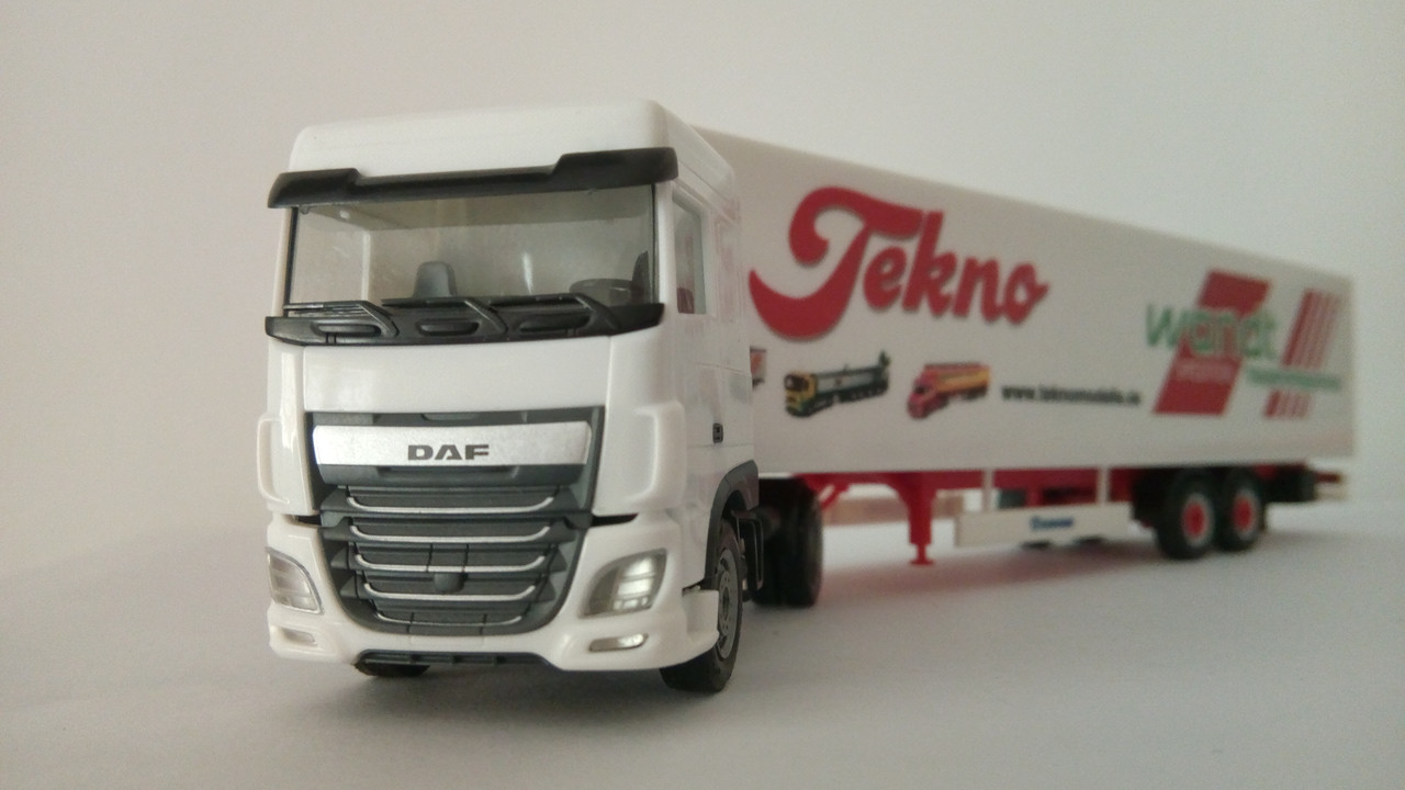 Macht (7599)