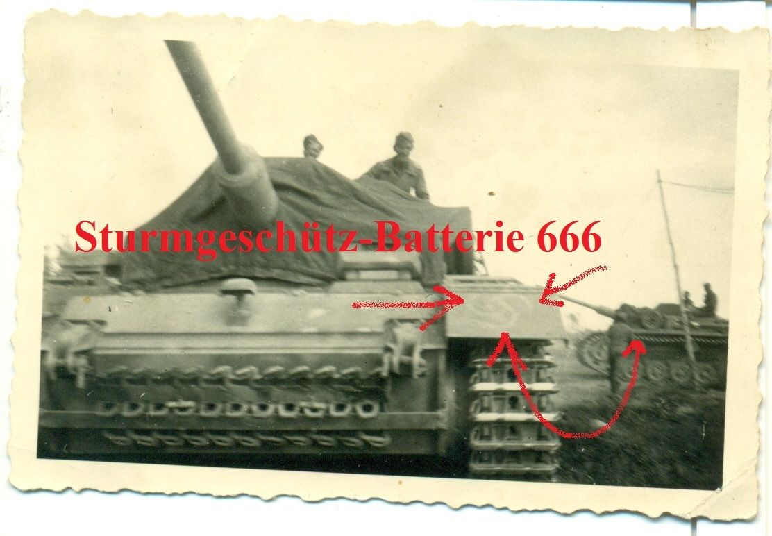 FOTO - STUG-BATTERIE 666 - STURMGESCHÜTZ - LANGR