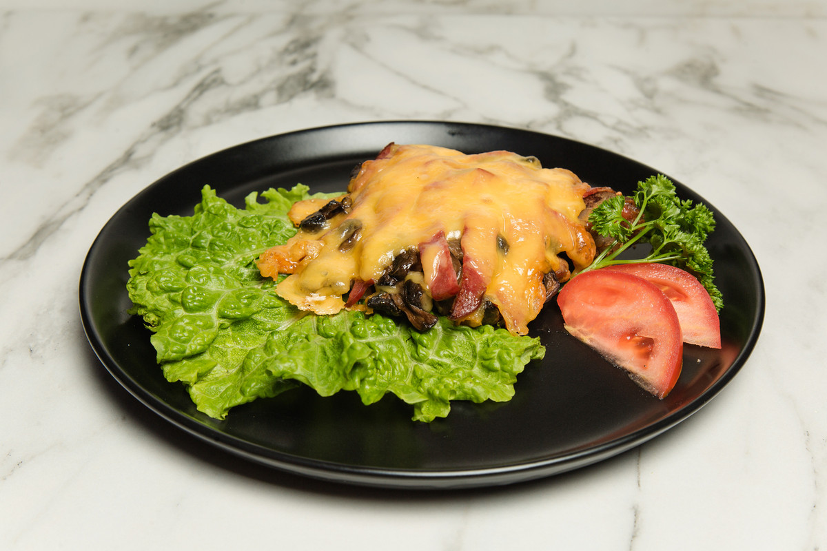 Свинина запеченная с грибами (250г)