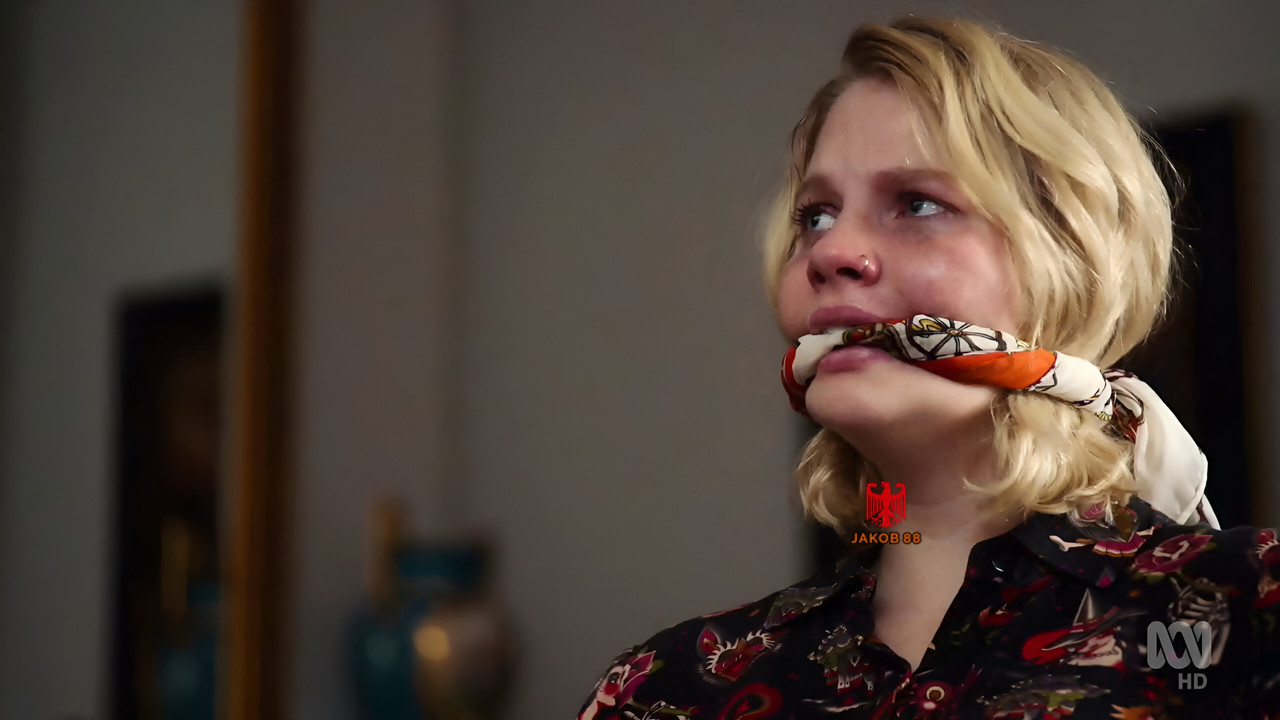 Ella Newton 13 - Harrow S02E10