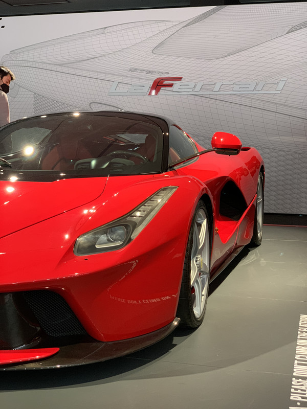 73870158-E2C0-41C6-8CE2-84C123F75776