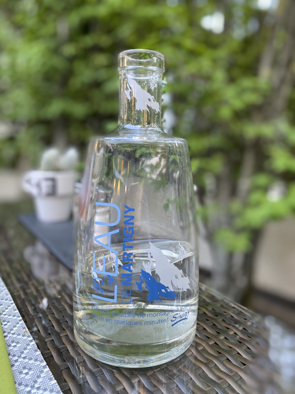 3A27CF8E-4747-4001-B964-CC45803F9121