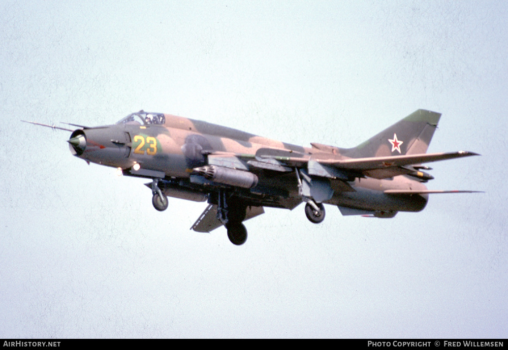 20 GvAPIB Su-17M4 23 yellow_16513_02.07.91