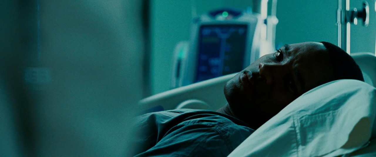 Hancock 2008 BluRay [Hindi + Tamil + Telugu + English] 480p, 720p, 1080p ESub Screenshot