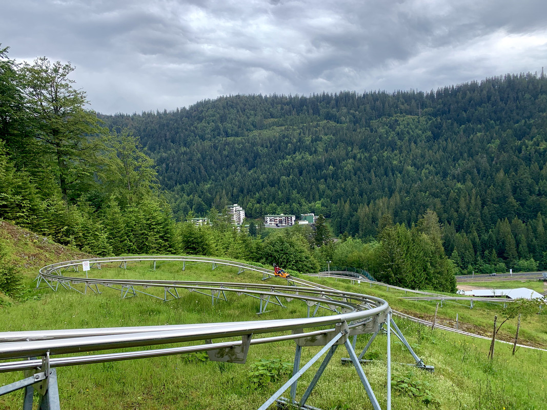 80472359-7633-49A9-A39C-53BD1076F37F