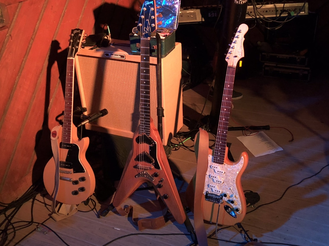 48411C9C-035C-486B-A1E3-17CBB373CABD