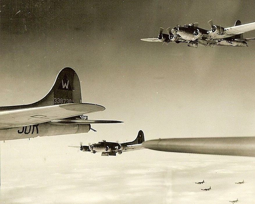 398th Bomb Group B-17 Bomber (#43-38730)