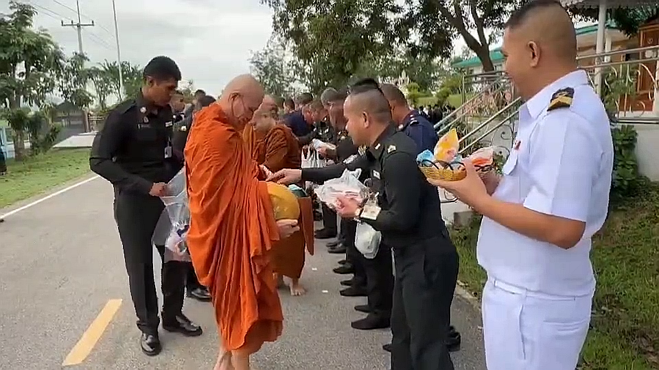 vlcsnap-2025-10-10-19h24m45s157