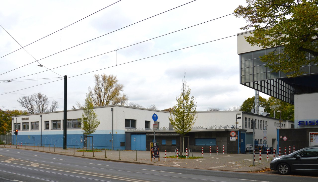 2017-10-31-Eisstadion-Brehmstra-e-D-sseldorf-6-Shift-N.jpg