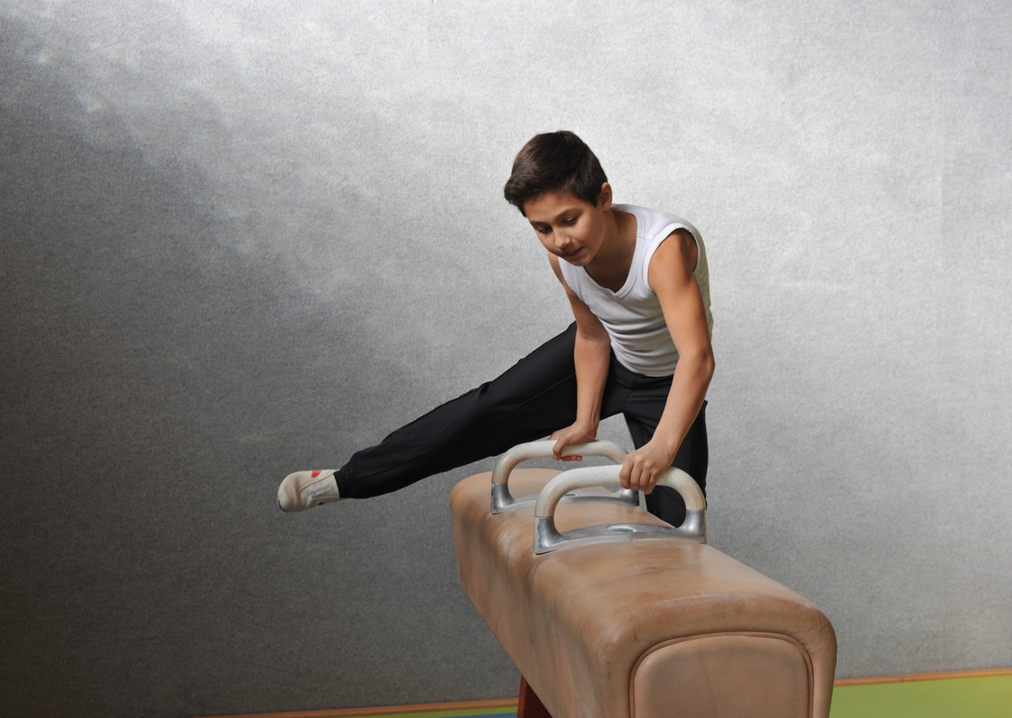Learn About The Round Off Back Handspring Drills And Complete Them In Your Gym Routine Learn About The Round Off Back Handspring Drills And Complete Them In Your Gym Routine
