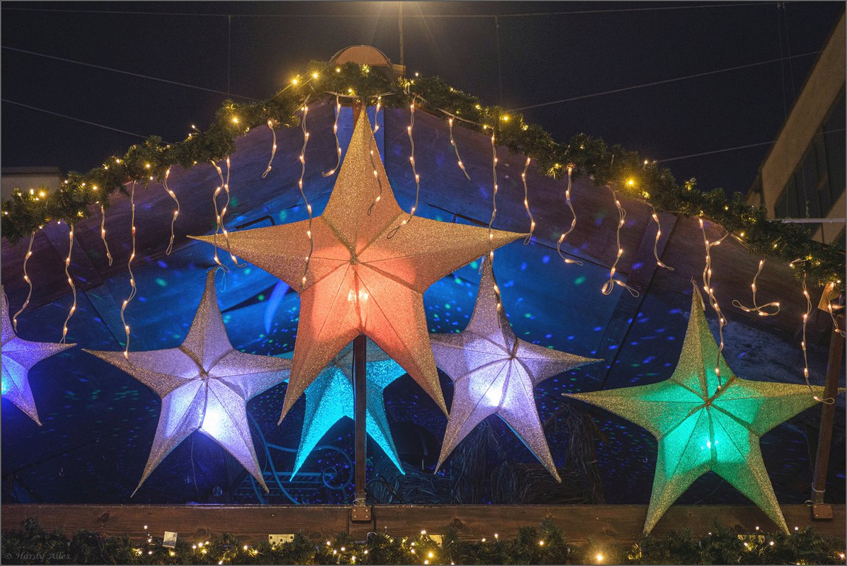 XT4D9108 2022 SB Rue Weihnacht  LR ERWZ FB