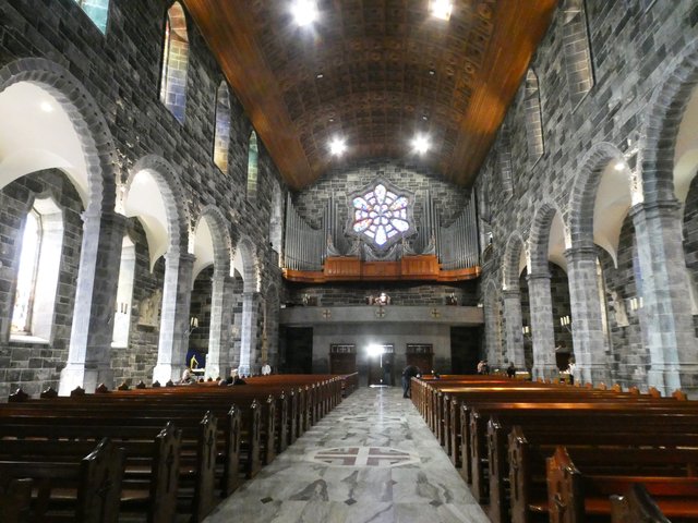 10 días por Irlanda en verano de 2024 - Blogs de Irlanda - DÍA 8 – Abadía Corcomroe – Castillo Dunguaire - Galway (32)