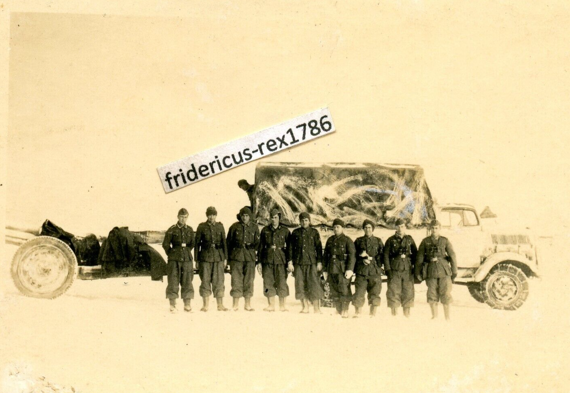Foto WH Ostfront Panzer Jäger Abt. LKW mit Schneeketten camo