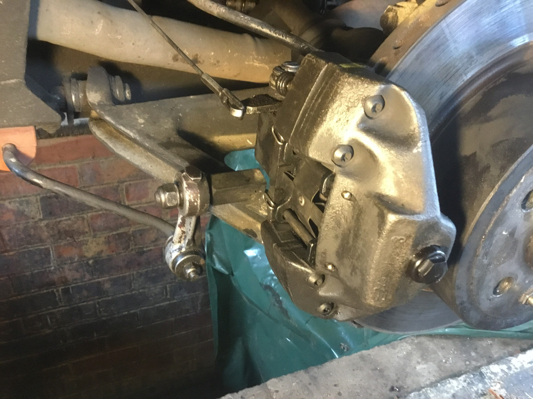 C82CE9A2-5160-4CF1-BB42-4A37E2AB3206