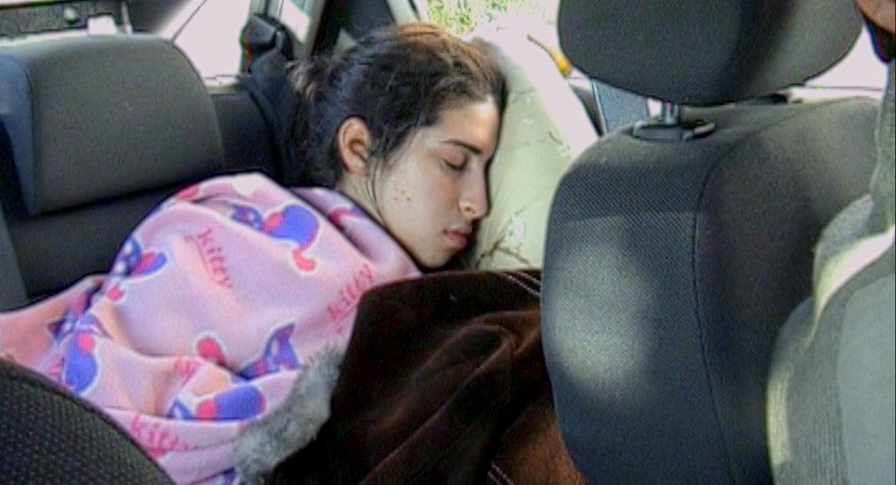 Amy (2015) (1080p BluRay x265 Silence)-2