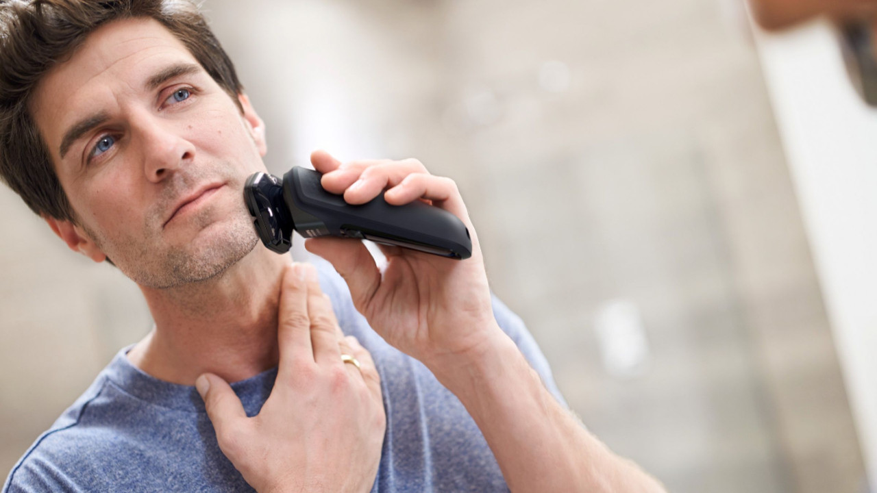 Philips Norelco Wet & Dry Shaver Only Today at Best Buy Philips Norelco Wet & Dry Shaver Only Today at Best Buy