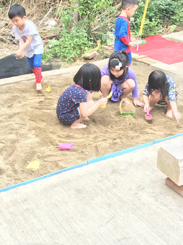 0BA9A89A-FBAE-4484-A95B-A87EC44A6211