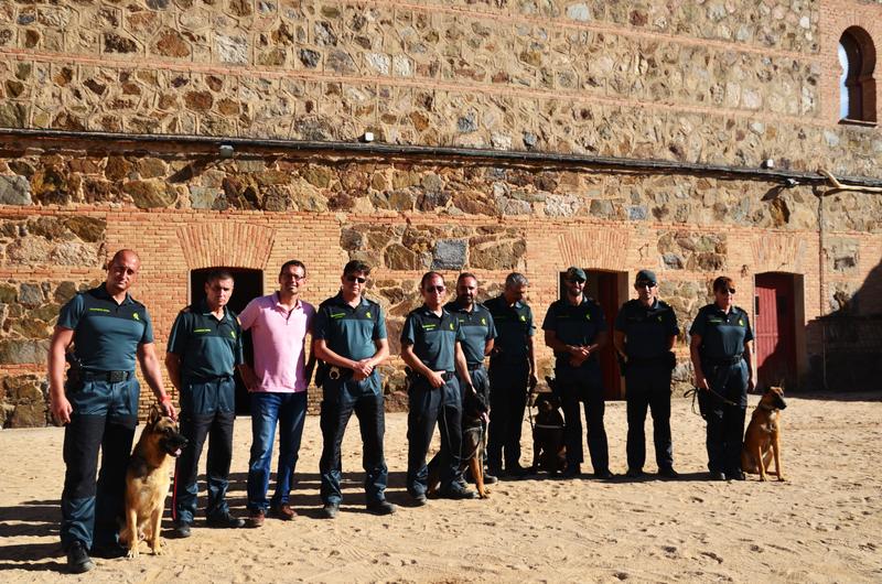 Exhibición Guardia Civil-30-9-2016 - Toledo y sus pueblos-1996/2026 (8)