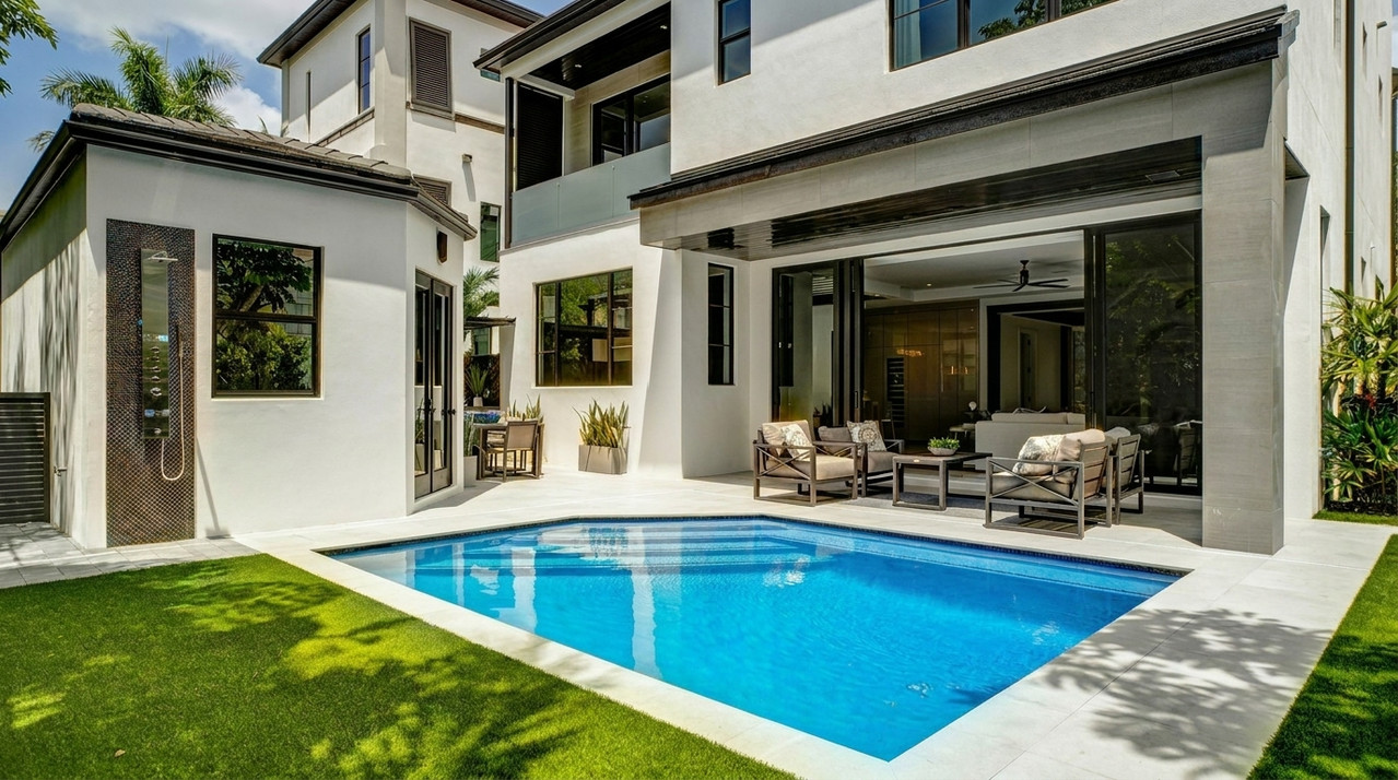 Modern Estate - Back