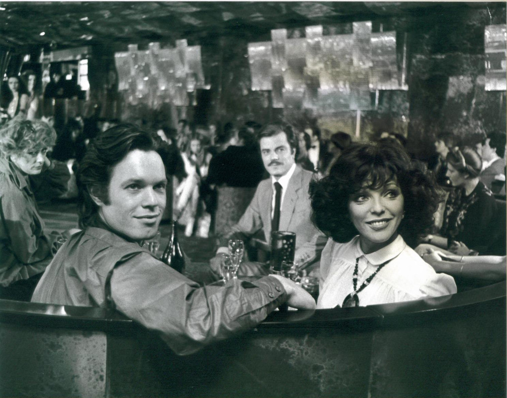 Joan_Collins_h01