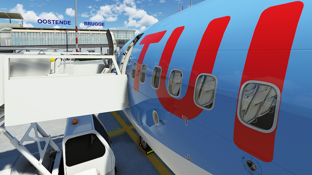 Oostende-airport-EBOS-B737-TUI-2.jpg