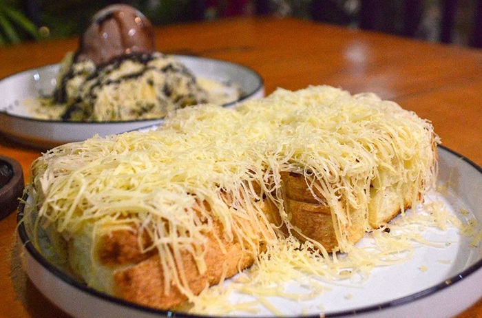 Sajian Roti Bakar Eddy yang hits di Jakarta Selatan.