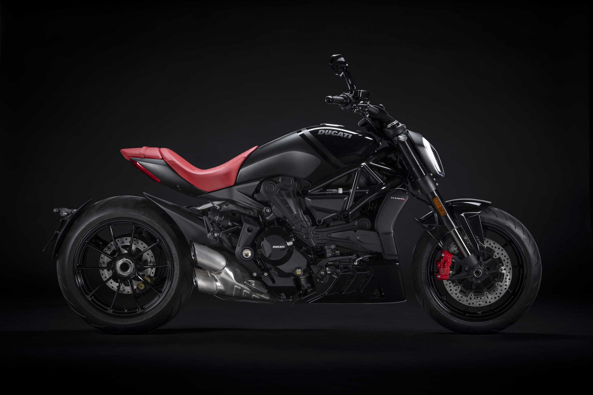 Лимитированный мотоцикл Ducati XDiavel Nero 2022