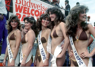 Hawaiian-Tropic-promo-girls.jpg