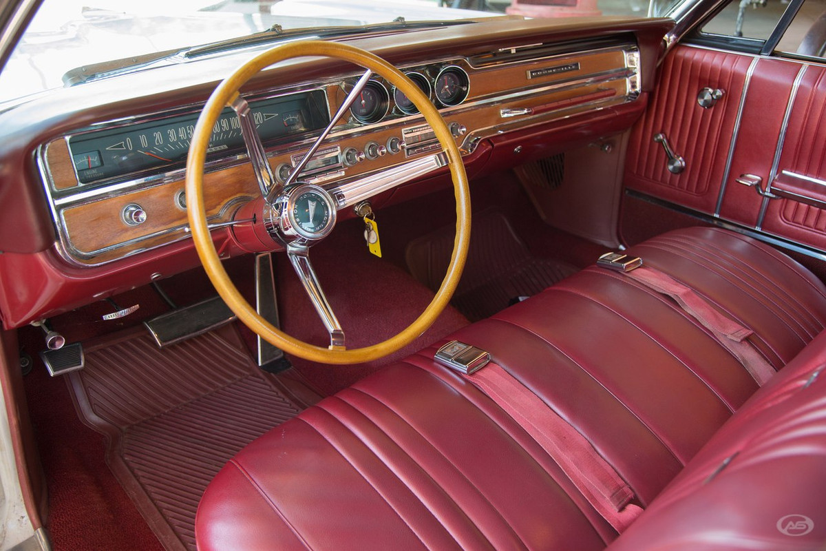 1965 Pontiac Bonneville 7